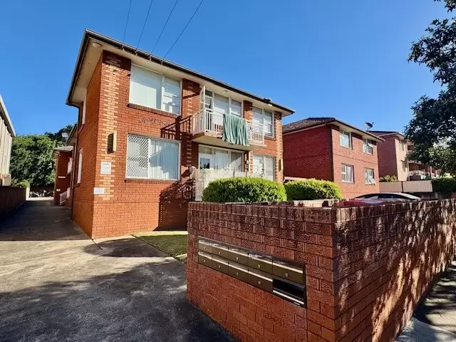 8/86 Clissold Parade, Campsie Leased by ArthurJames Real Estate (formerly Robert R. Andrews) - image 1