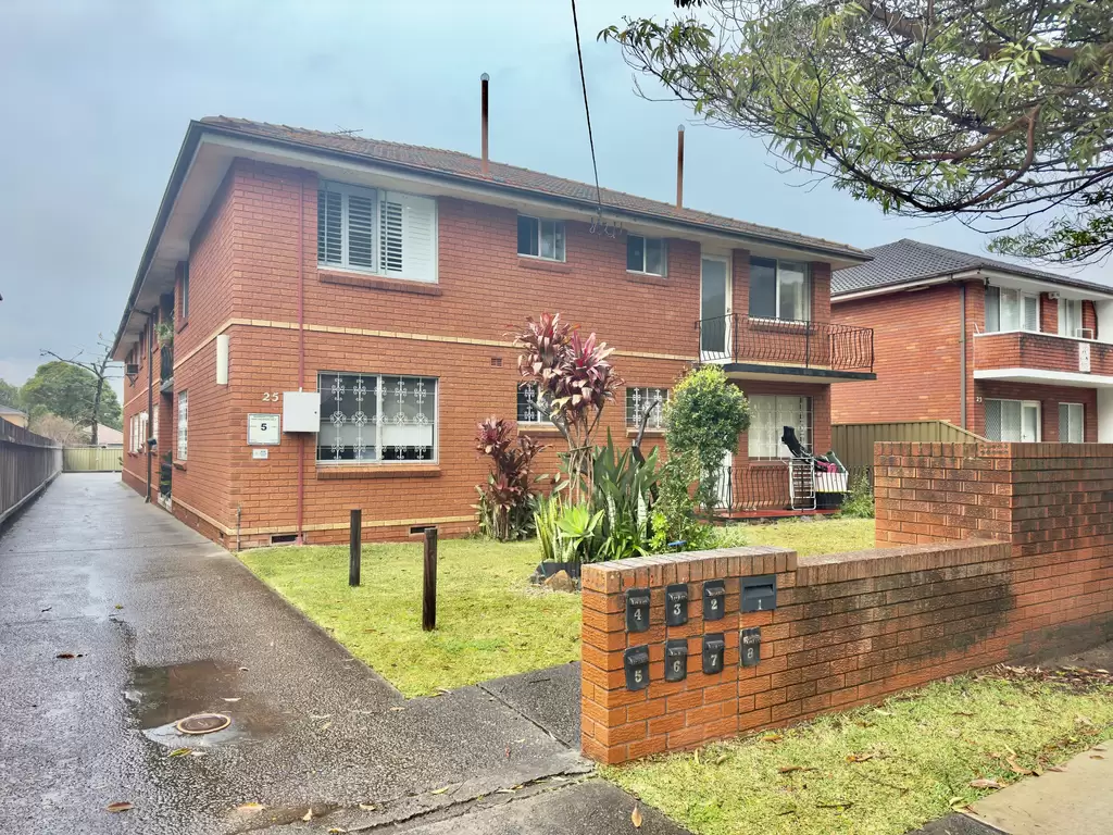 7/25 Second Avenue, Campsie Leased by ArthurJames Real Estate (formerly Robert R. Andrews)