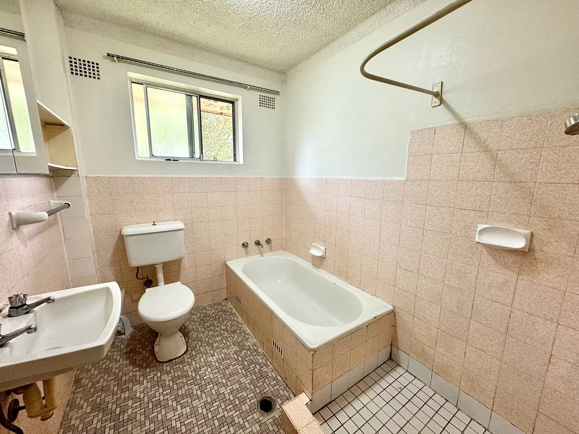 7/25 Second Avenue, Campsie Leased by ArthurJames Real Estate (formerly Robert R. Andrews) - image 7