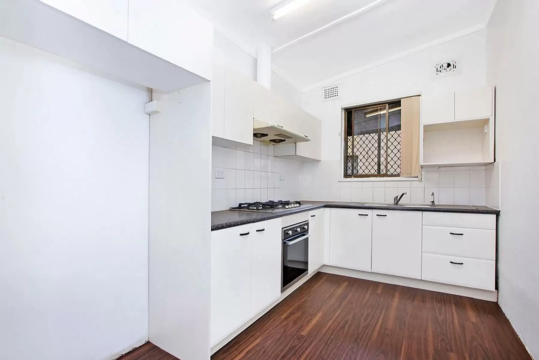 36 Northcote, Canterbury Leased by ArthurJames Real Estate (formerly Robert R. Andrews) - image 2