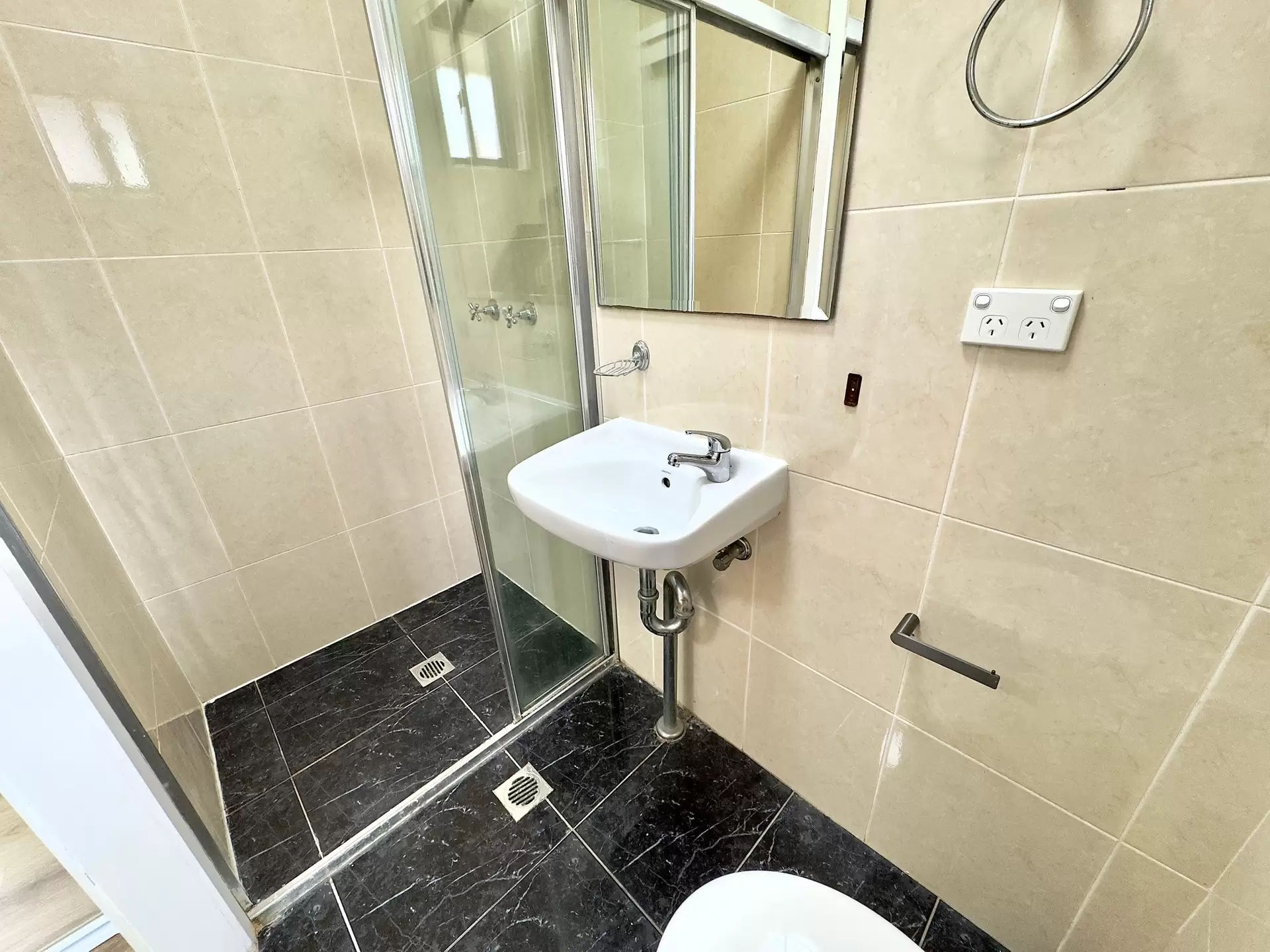 10/29 Fourth Avenue, Campsie Leased by ArthurJames Real Estate (formerly Robert R. Andrews) - image 1