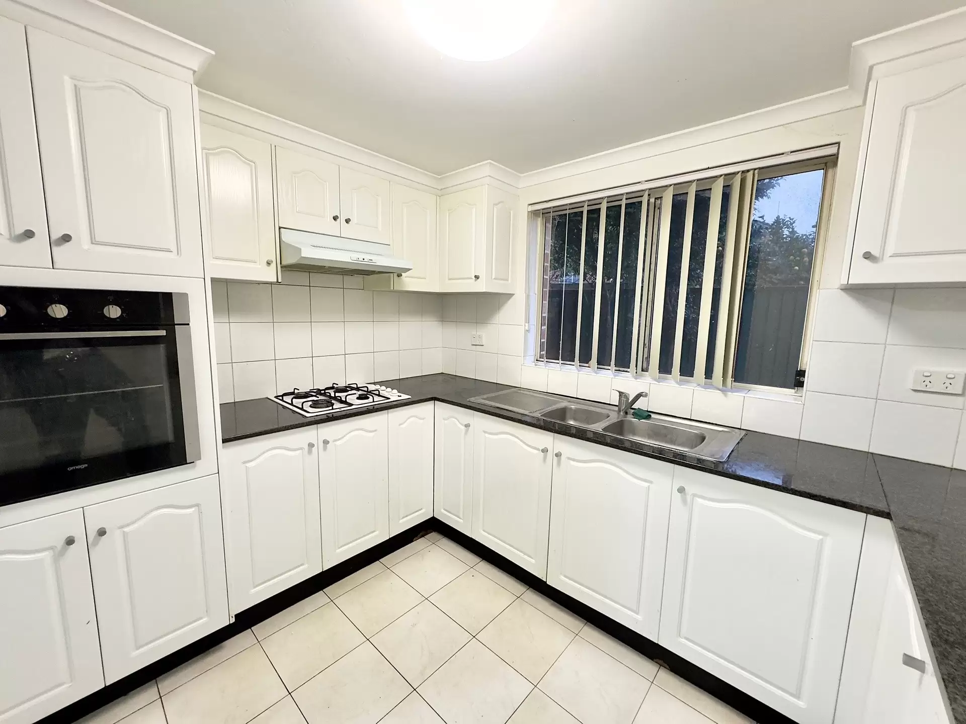 9/37-39 Marlowe Street, Campsie Leased by ArthurJames Real Estate (formerly Robert R. Andrews) - image 1