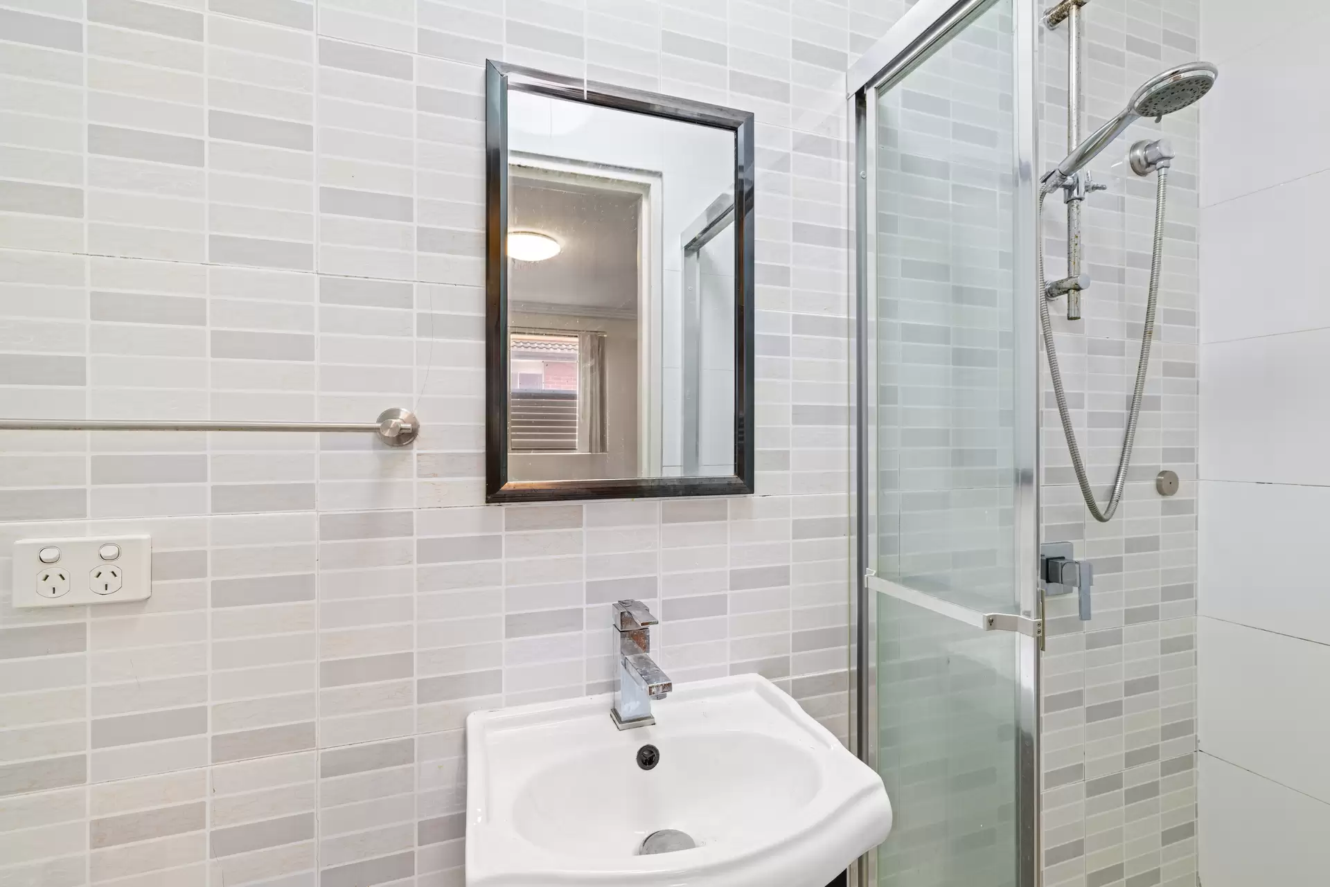 18/25-29 Marlowe Street, Campsie Sold by ArthurJames Real Estate (formerly Robert R. Andrews) - image 1