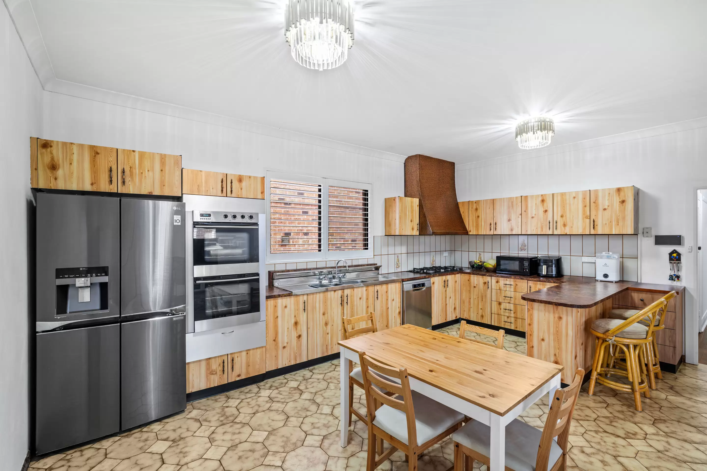 66 Lily Street, Hurstville Auction by ArthurJames Real Estate (formerly Robert R. Andrews) - image 9