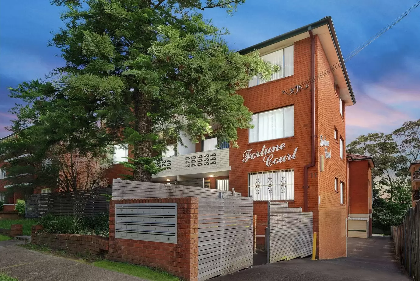 4/11 St Albans Road, Kingsgrove Leased by ArthurJames Real Estate (formerly Robert R. Andrews) - image 1