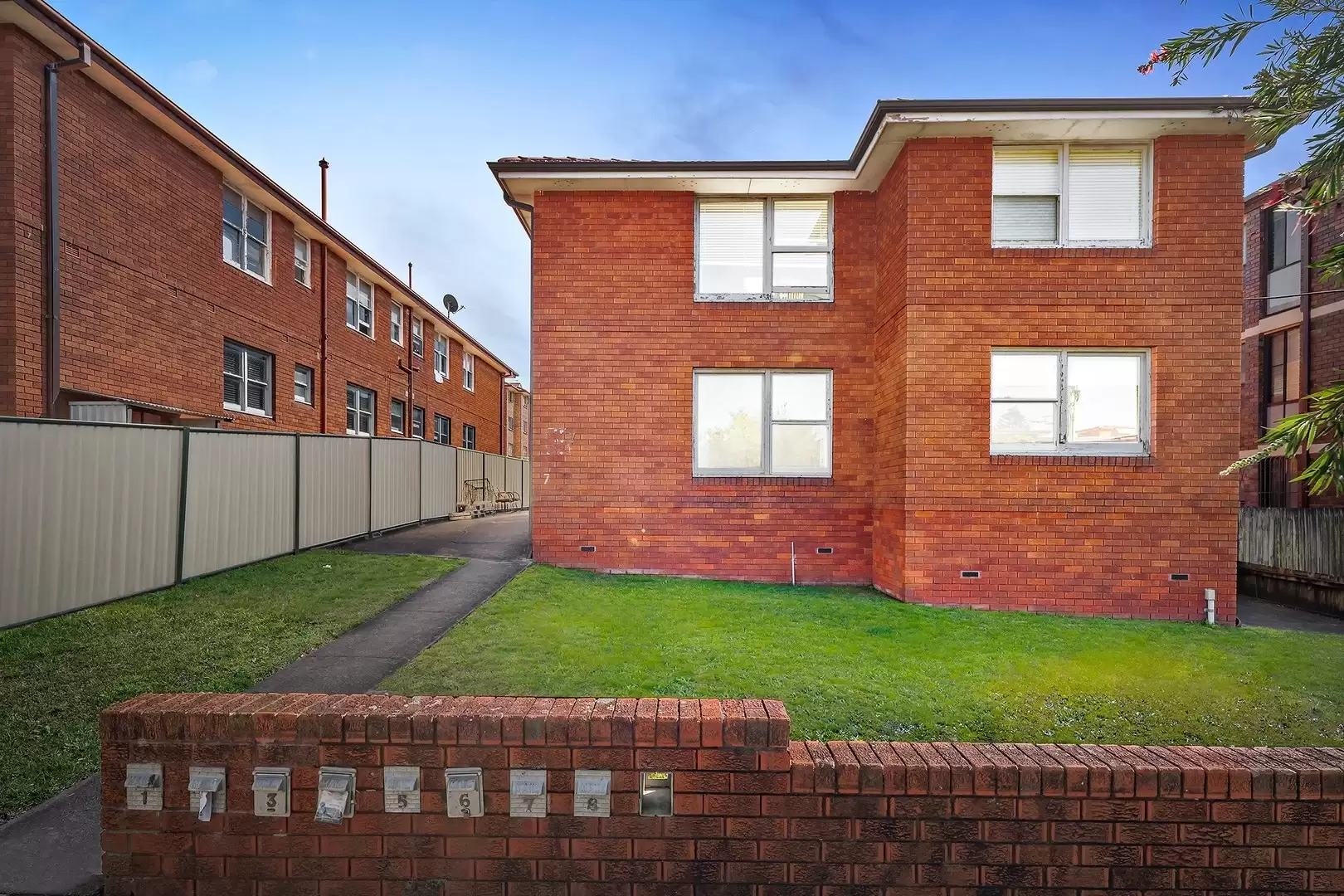 2/7 Unara Street, Campsie For Lease by ArthurJames Real Estate (formerly Robert R. Andrews) - image 1